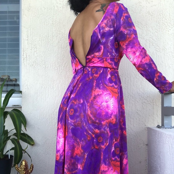 70s VINTAGE Striking Dress - Picture 5 of 8